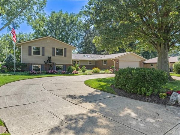 974 Hyde Park Drive, Centerville, OH 45429