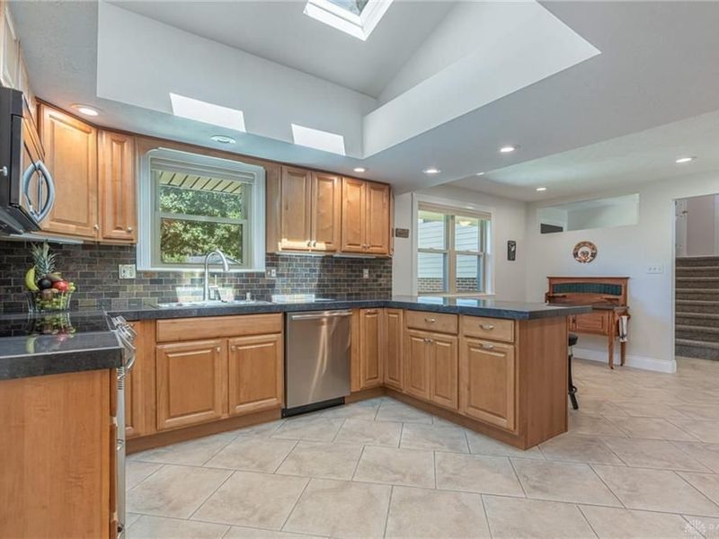 974 Hyde Park Drive, Centerville, OH 45429 Photo 11
