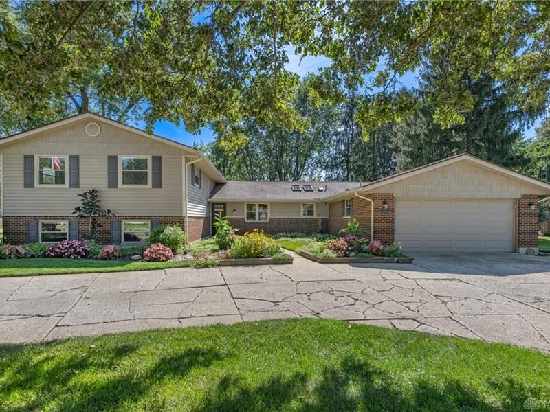 974 Hyde Park Drive, Centerville, OH 45429 Photo 2