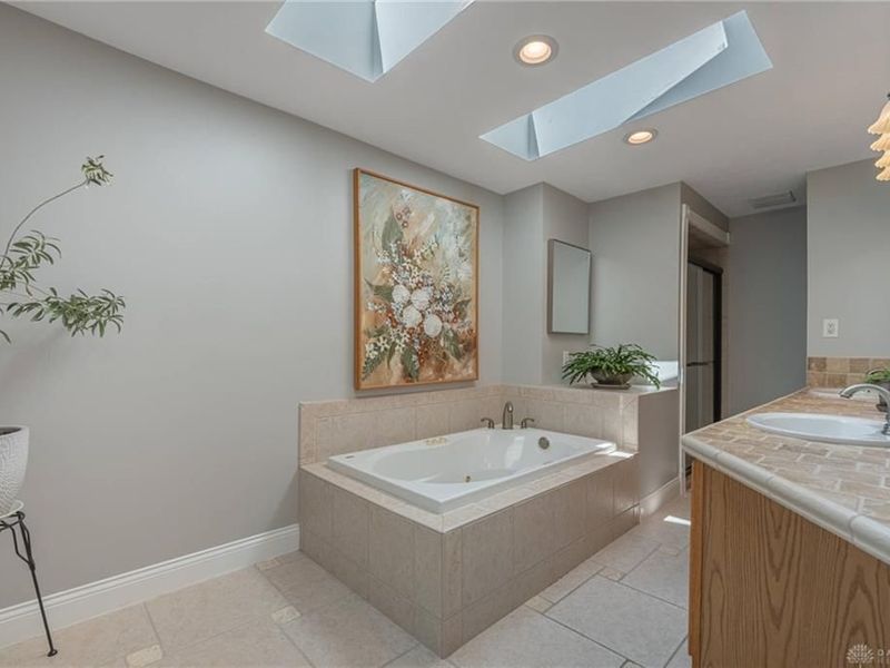 974 Hyde Park Drive, Centerville, OH 45429 Photo 27