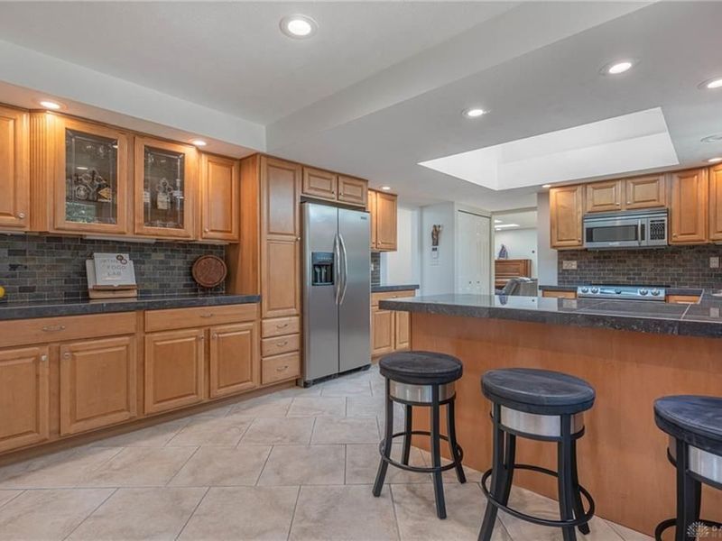 974 Hyde Park Drive, Centerville, OH 45429 Photo 8
