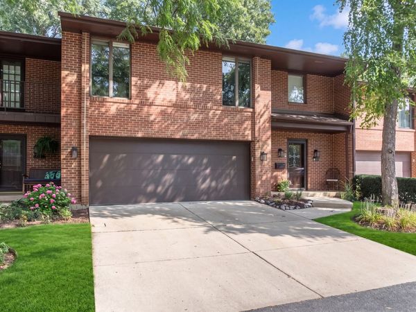 120 Boardwalk Place , Unit 120, Park Ridge, IL 60068
