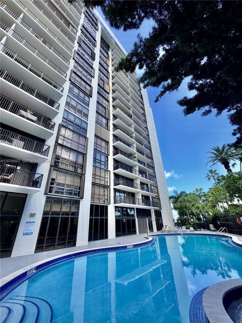 1450 Brickell Bay Dr, Unit 1410, Miami, FL 33131 Photo