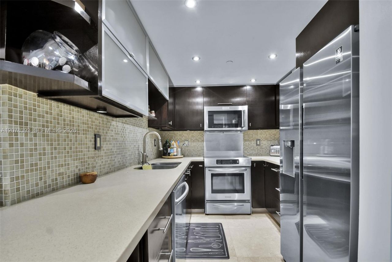 2401 Collins Ave, Unit 1711, Miami Beach, FL 33140 Photo