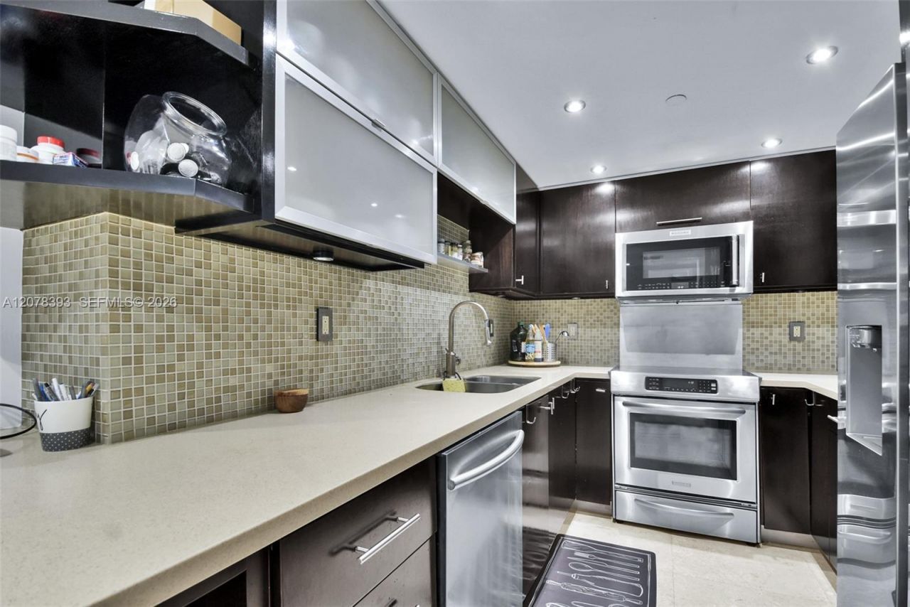 2401 Collins Ave, Unit 1711, Miami Beach, FL 33140 Photo