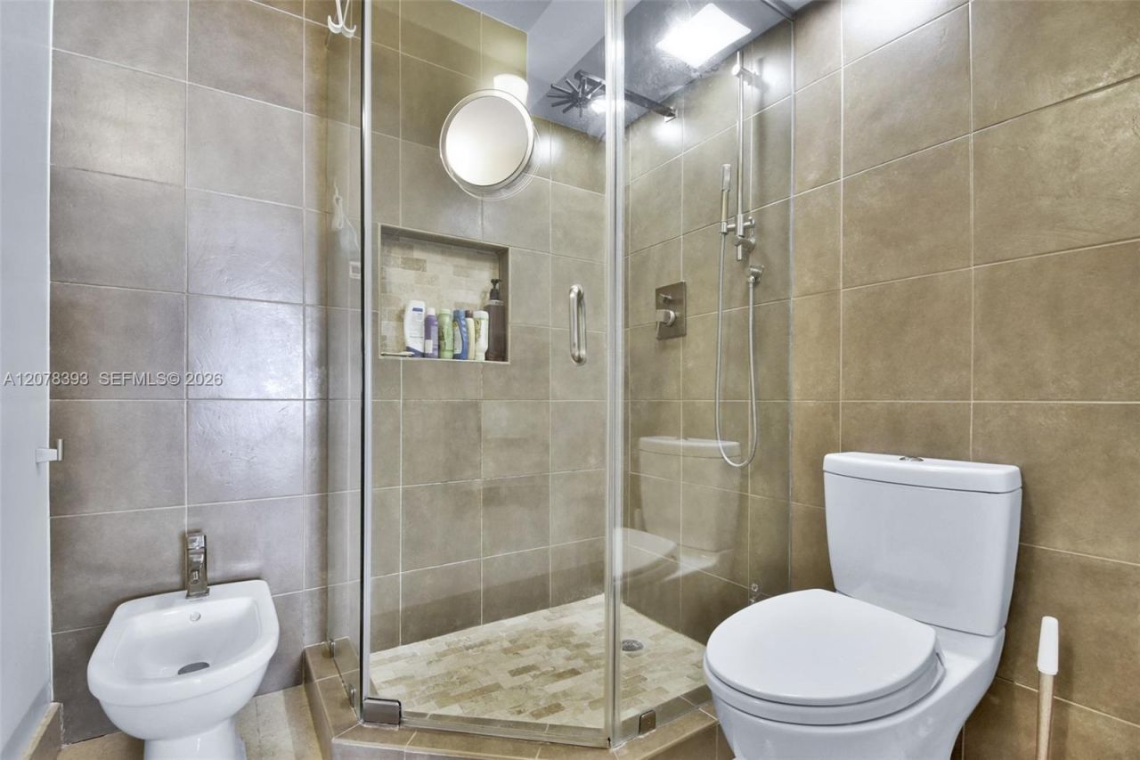 2401 Collins Ave, Unit 1711, Miami Beach, FL 33140 Photo
