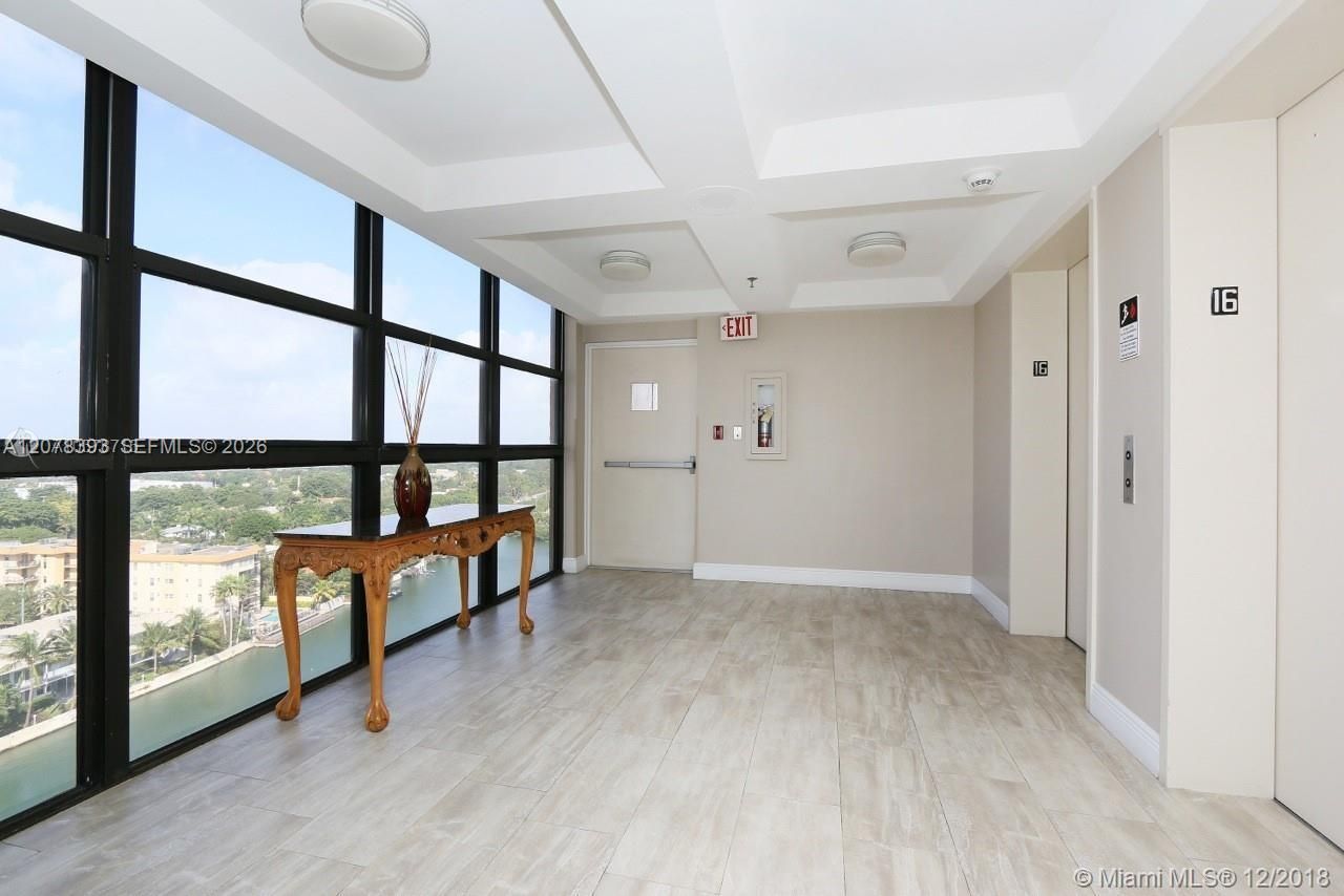 2401 Collins Ave, Unit 1711, Miami Beach, FL 33140 Photo