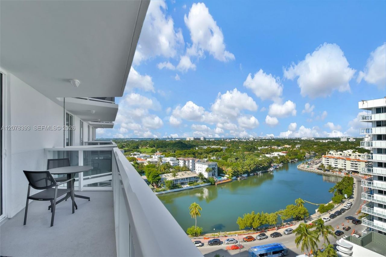 2401 Collins Ave, Unit 1711, Miami Beach, FL 33140 Photo