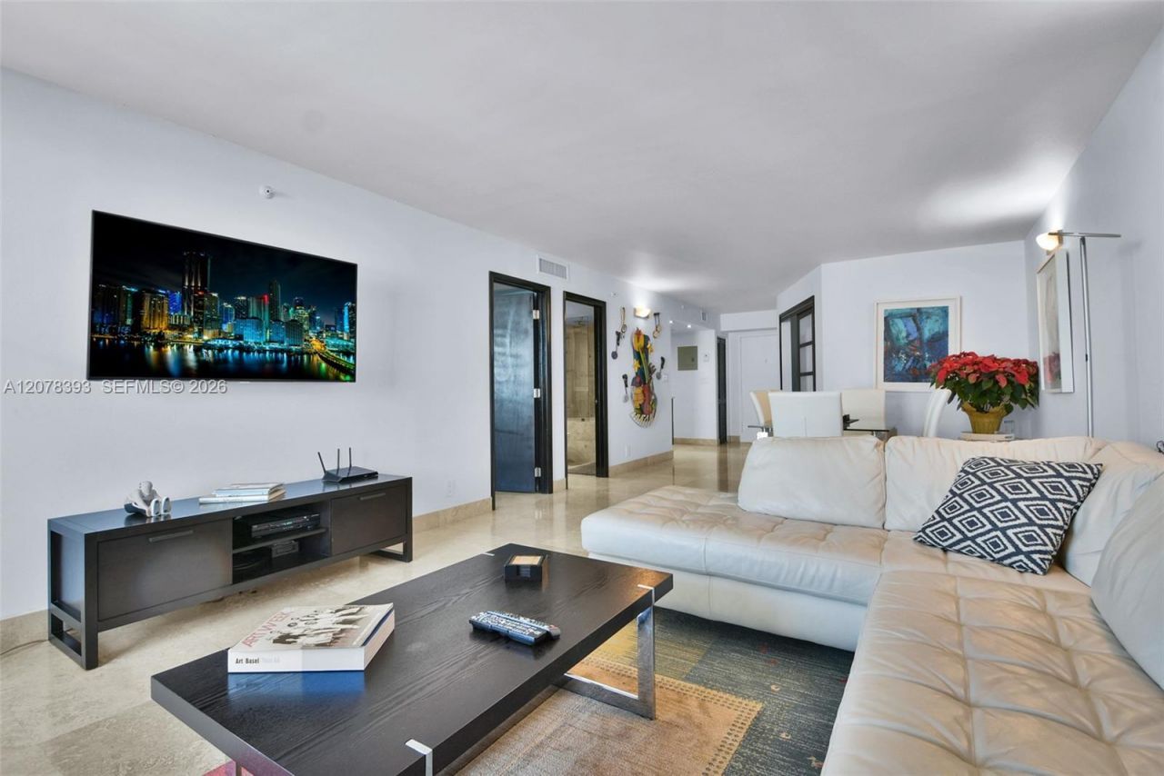2401 Collins Ave, Unit 1711, Miami Beach, FL 33140 Photo