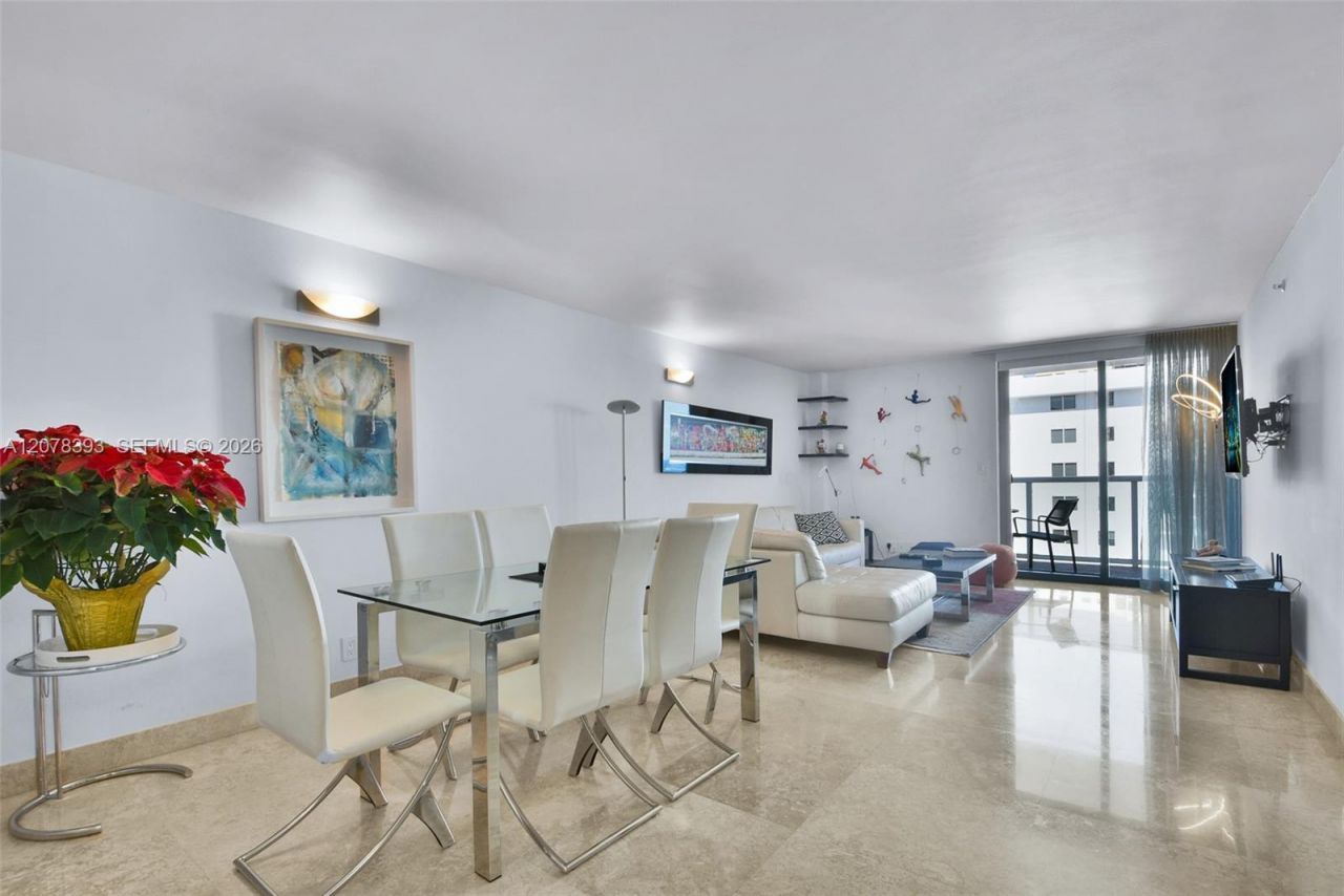 2401 Collins Ave, Unit 1711, Miami Beach, FL 33140 Photo