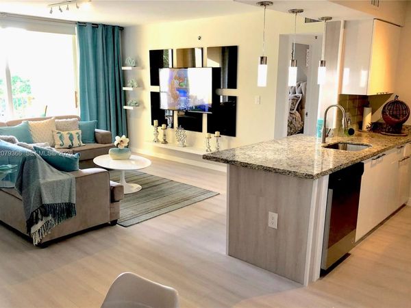 19999 E Country Club Dr , Unit 1405, Aventura, FL 33180