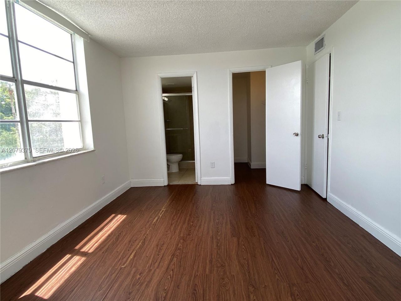 488 NW 165th St Rd, Unit B-415, Miami, FL 33169 Photo