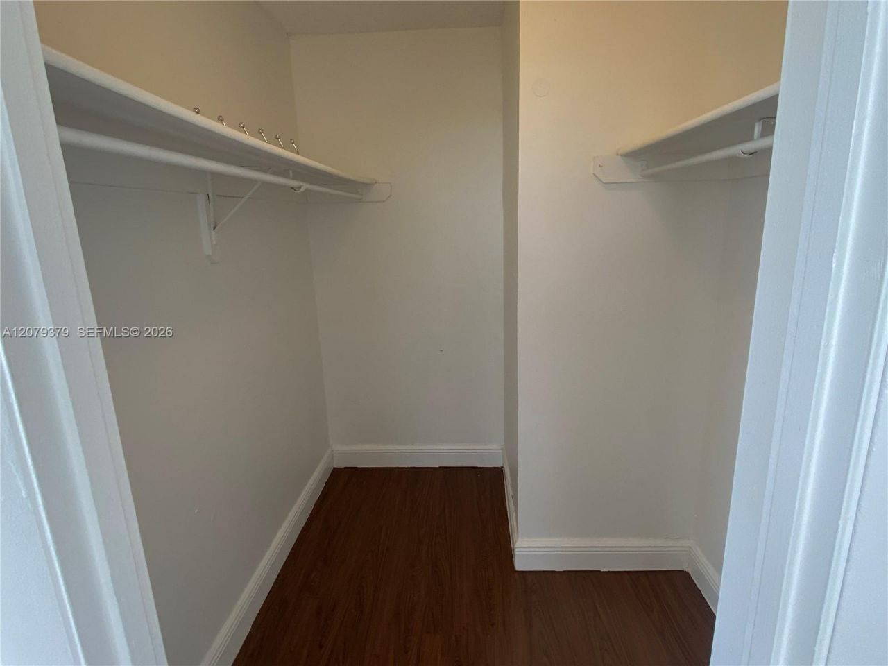 488 NW 165th St Rd, Unit B-415, Miami, FL 33169 Photo