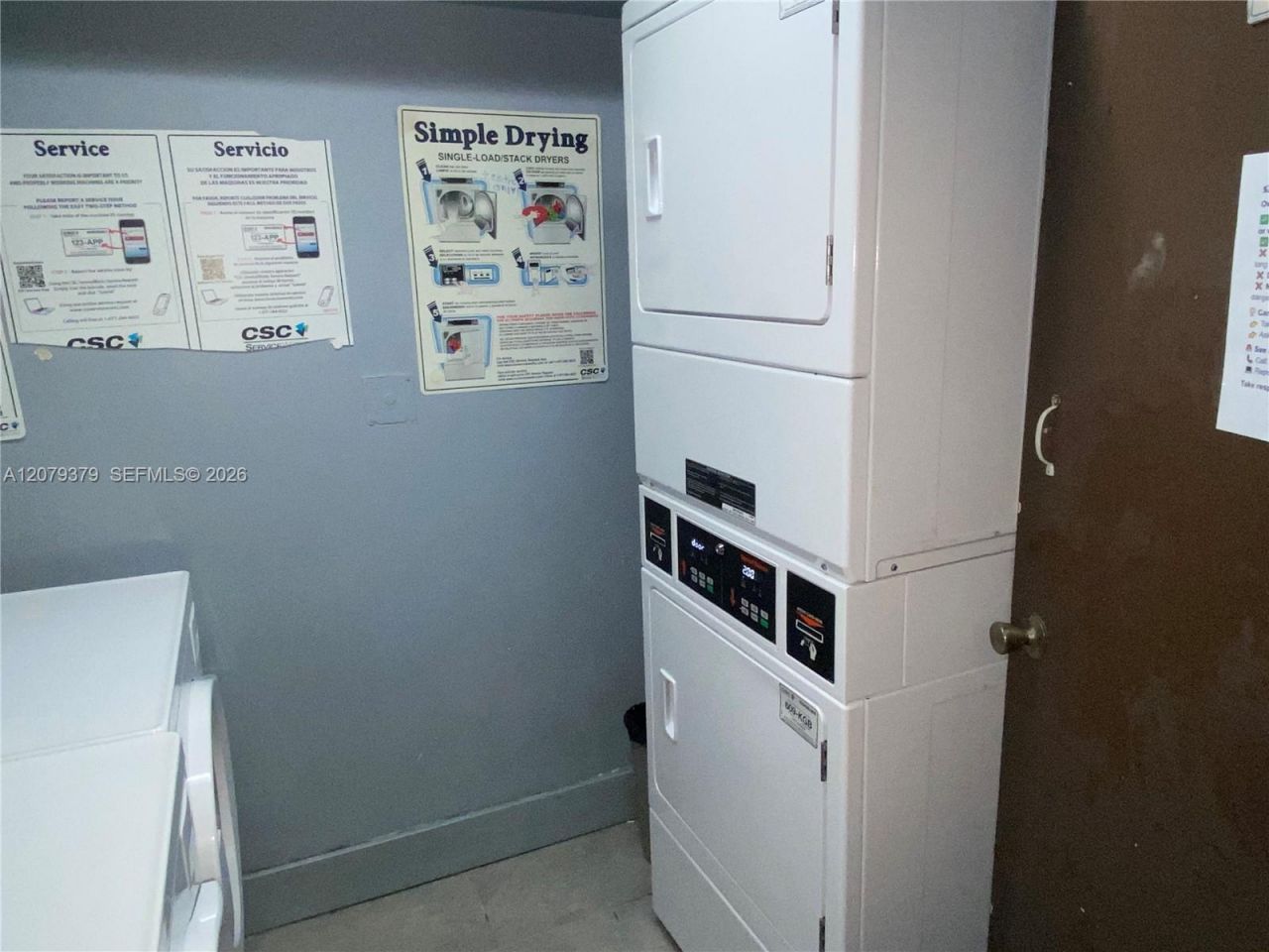 488 NW 165th St Rd, Unit B-415, Miami, FL 33169 Photo