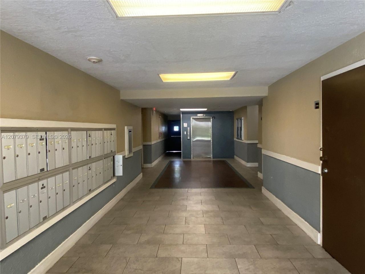 488 NW 165th St Rd, Unit B-415, Miami, FL 33169 Photo