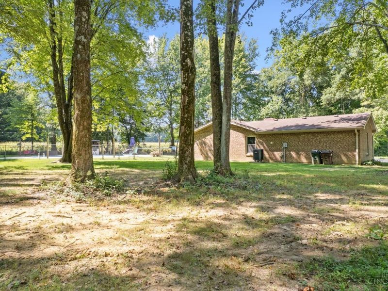 2623 Poplar Ridge Drive, Tate Township, OH 45106 Photo 18