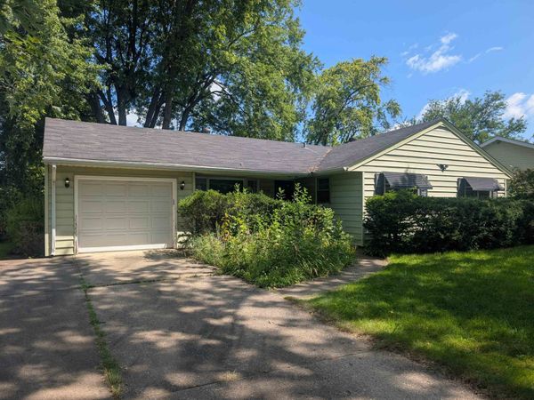 3828 Connecticut Drive, ROCKFORD, IL 61108
