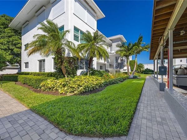 1100 8th AVE S, Unit 328H, NAPLES, FL 34102