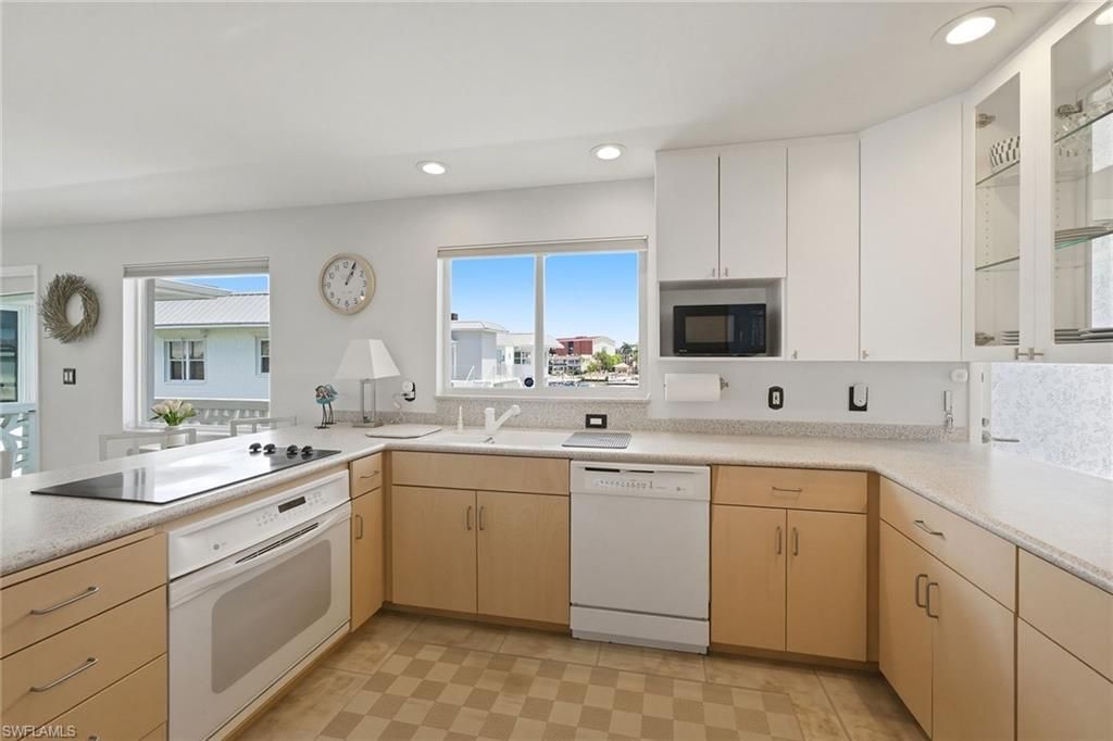 1100 8th Ave S, Unit 328H, Naples, FL 34102 Photo
