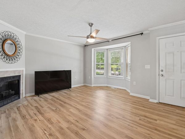 3067 Glenloch Circle, Dublin, OH 43017
