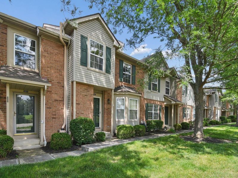 3067 Glenloch Circle, Dublin, OH 43017 Photo 2