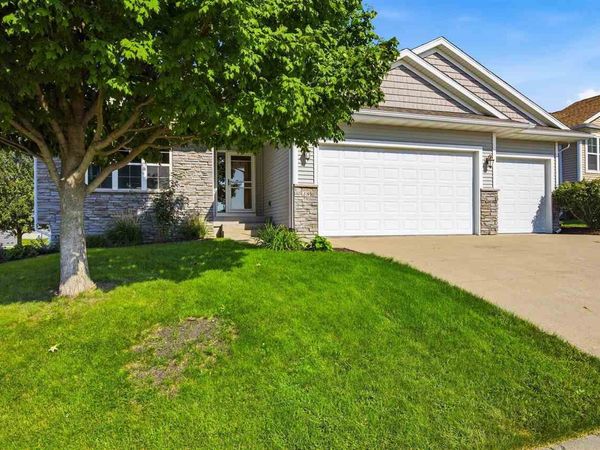 19 Eversull Lane, Iowa City, IA 52245
