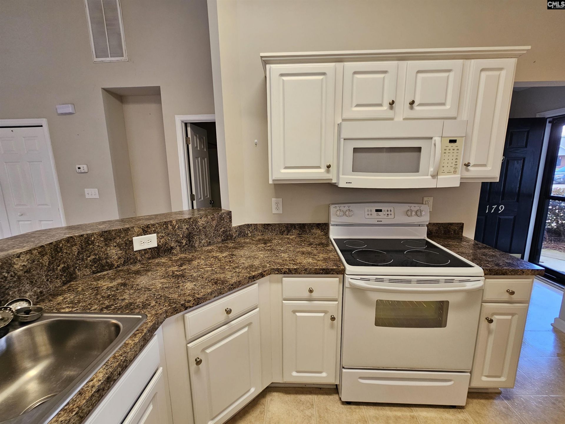 179 Courtside Drive  Photo 10
