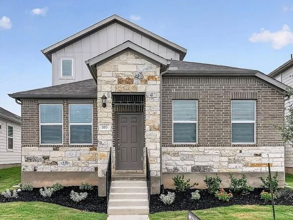 203 Betsy RD , Hutto, TX 78634