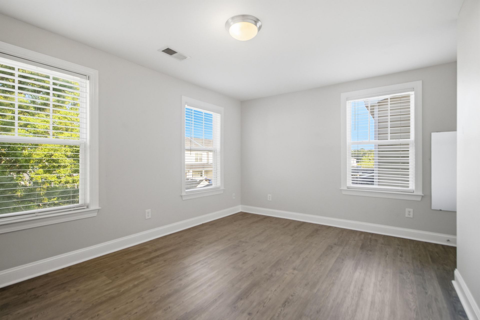 124 Kirkland Street Photo 23