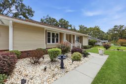 210 Trinity Place photo 4