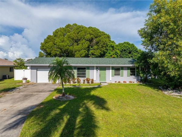 1402 SE 8th PL , CAPE CORAL, FL 33990
