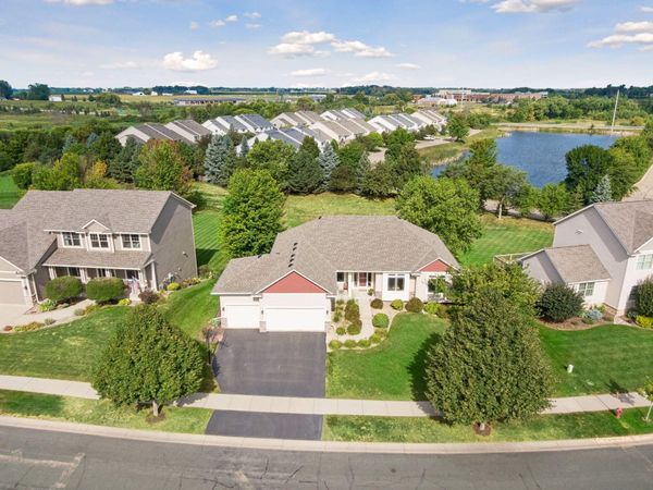 1542 Sparrow Road , Waconia, MN 55387