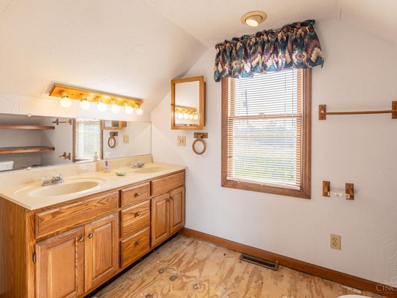 1573 Cedar Mills Road, Blue Creek, OH 45616 Photo 66