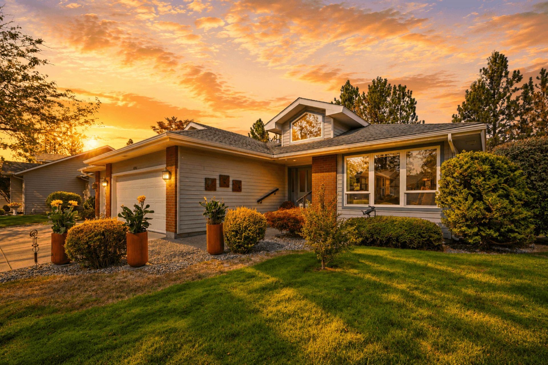 6424 N Royal Crescent Ln, Spokane, WA 99205 Main Photo