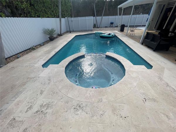 9180 NW 149th Ter , Miami Lakes, FL 33018