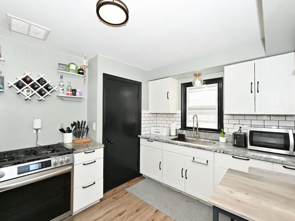 8113 W Townsend STREET, Milwaukee, WI 53222