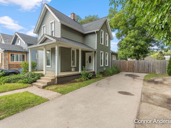 543 Leonard Street NE, Grand Rapids, MI 49503