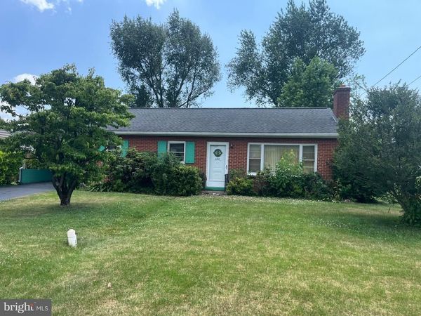 422 REDWOOD DRIVE, LANCASTER, PA 17603