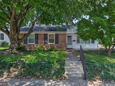1561 5TH AVENUE, YORK, PA 17403