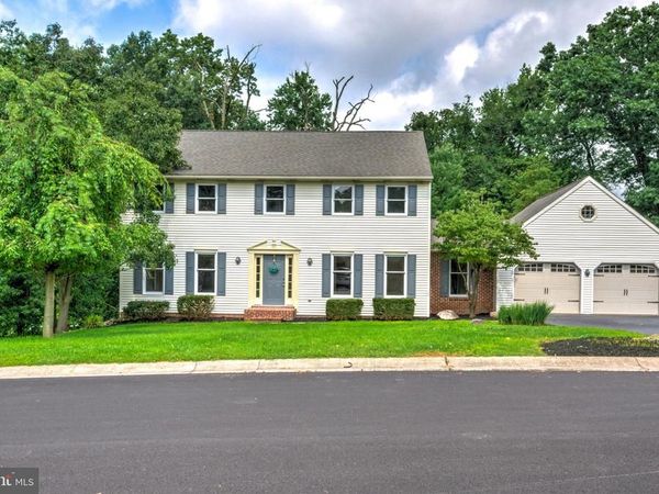 2977 HEARTHSIDE LANE , LANCASTER, PA 17601