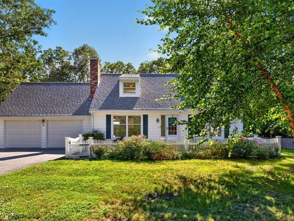16 Holly Ridge Drive, Sandwich, MA 02563
