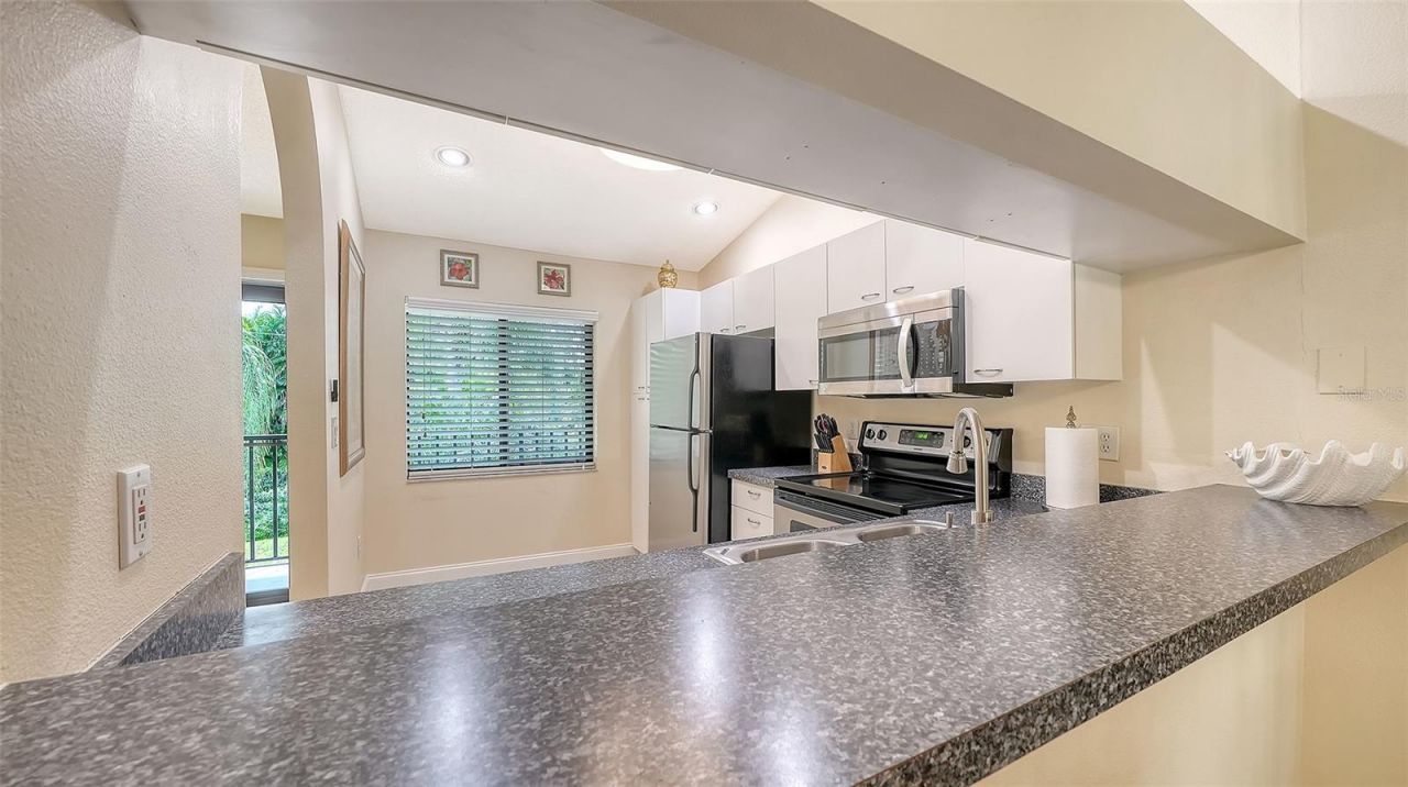 7584 Eagle Creek Drive, Unit 7584, Sarasota, FL 34243 Photo