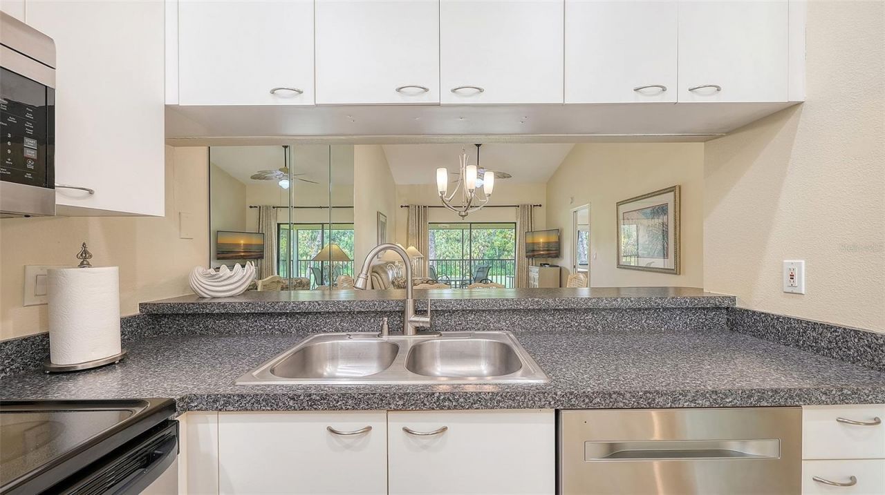 7584 Eagle Creek Drive, Unit 7584, Sarasota, FL 34243 Photo