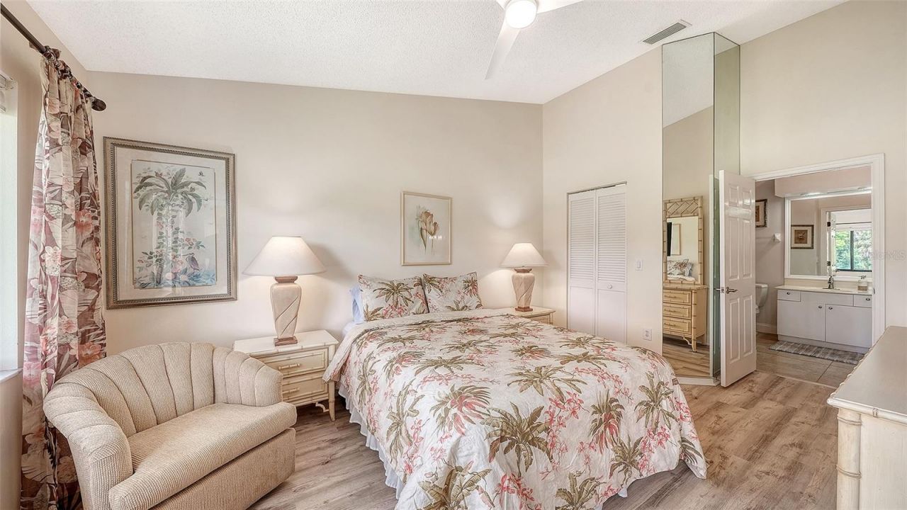 7584 Eagle Creek Drive, Unit 7584, Sarasota, FL 34243 Photo