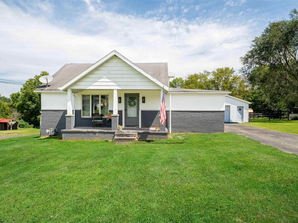 1752 S Eighty Eight Road, Greensboro, PA 15338