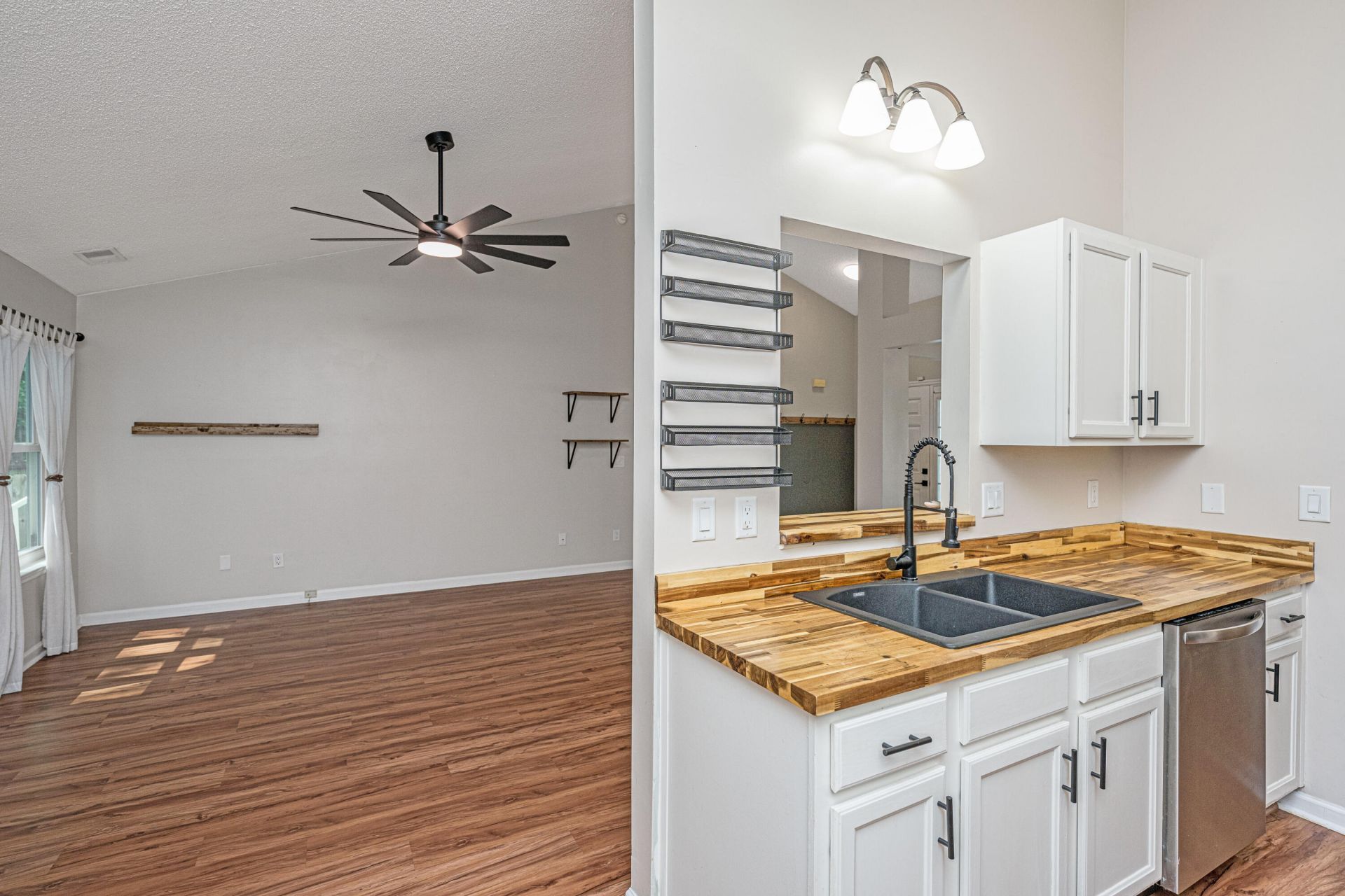 505 Stratton Court Photo 15