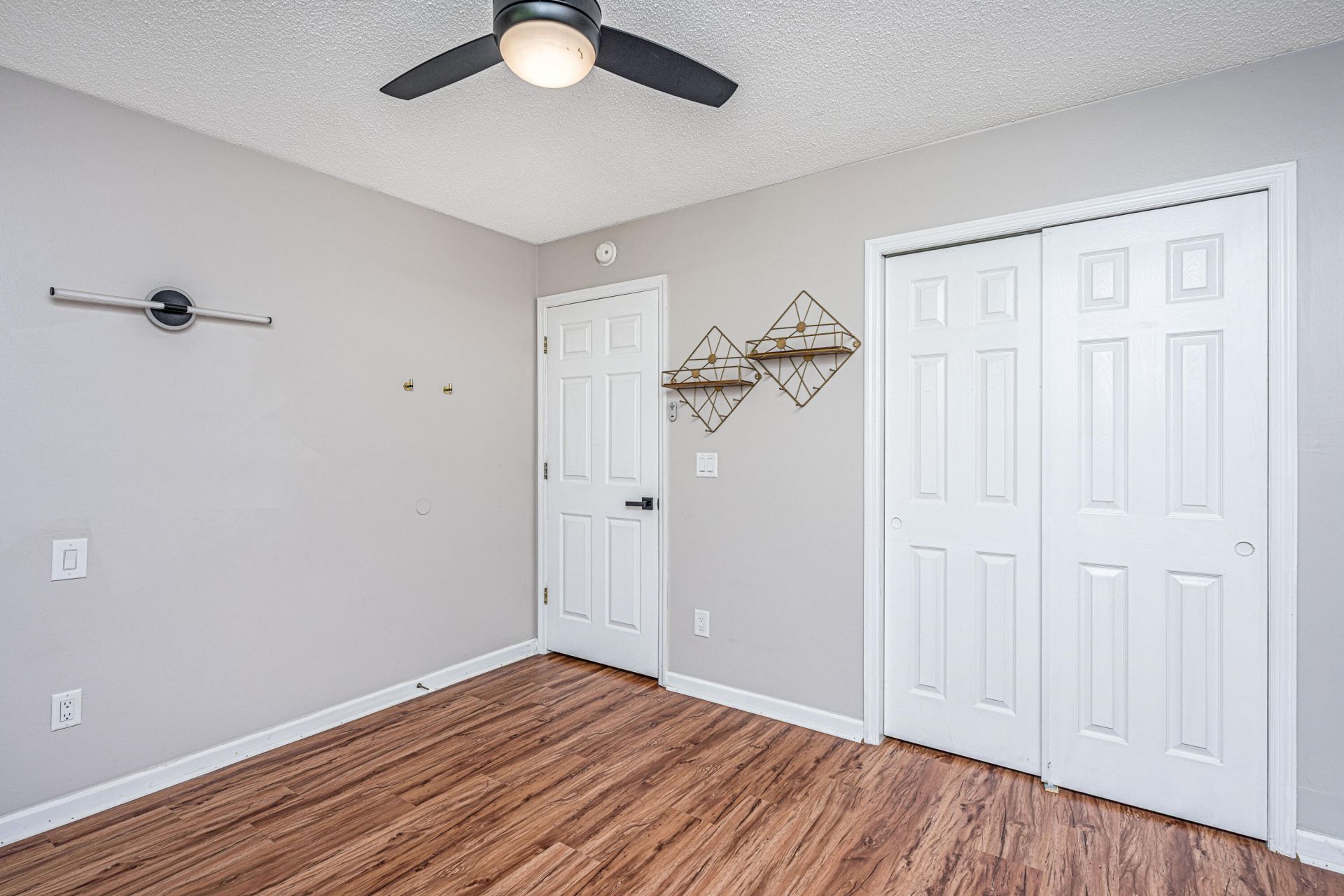 505 Stratton Court Photo 27