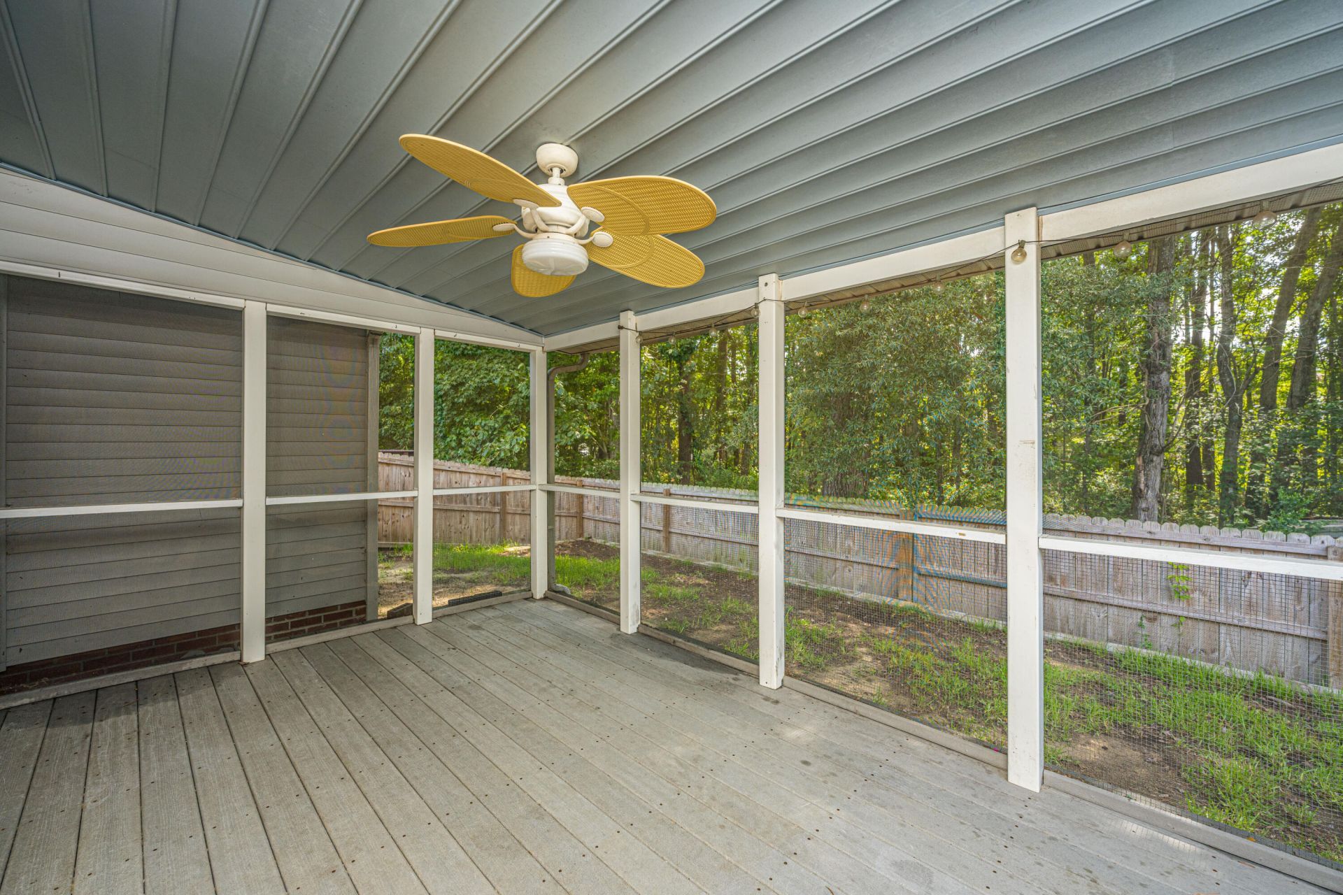 505 Stratton Court Photo 32