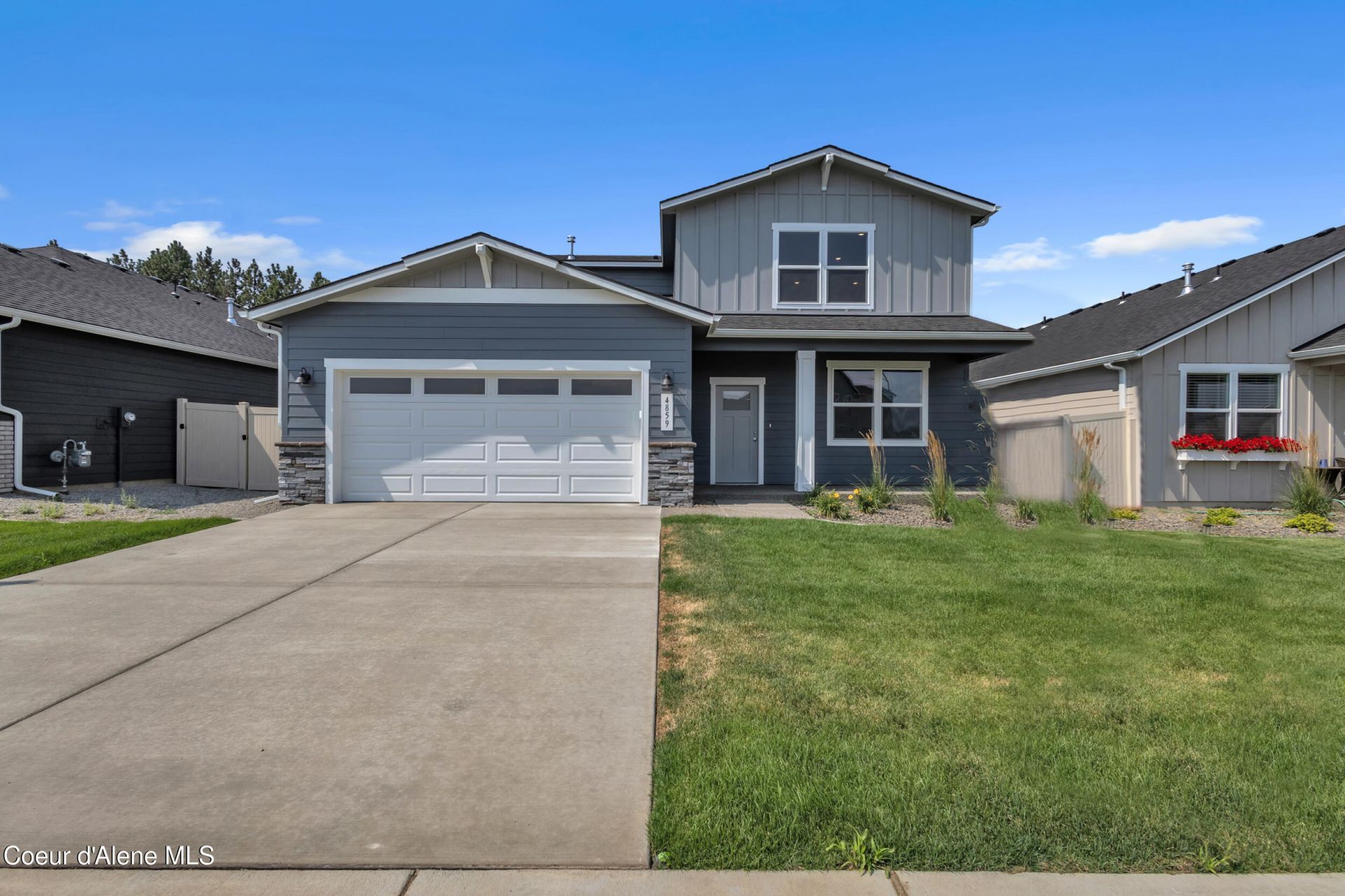 2755 N Vega St, Post Falls, ID 83854 Main Photo
