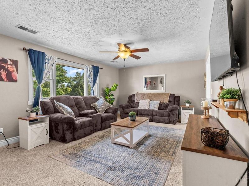 109 Elizabeth Drive, Hillsboro, OH 45133 Photo 6